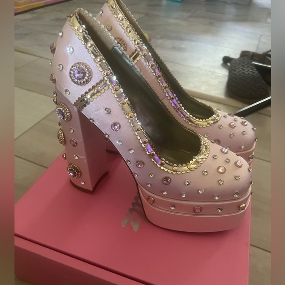 Azalea wang pink embellished platforms - Picture 3 of 5